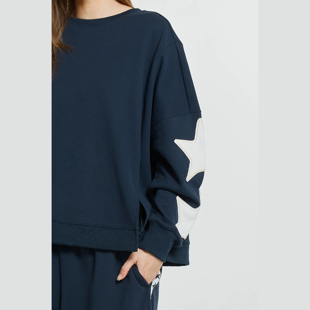 BETTY BASICS - SASKIA SWEATSHIRT NAVY/WHITE STARS